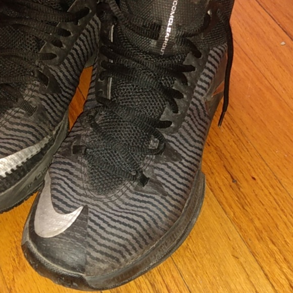 Shoes - Picture 2 of 4